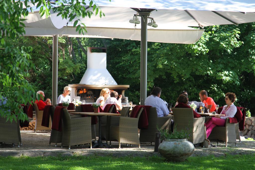 Paedaste Manor Zewnętrze zdjęcie